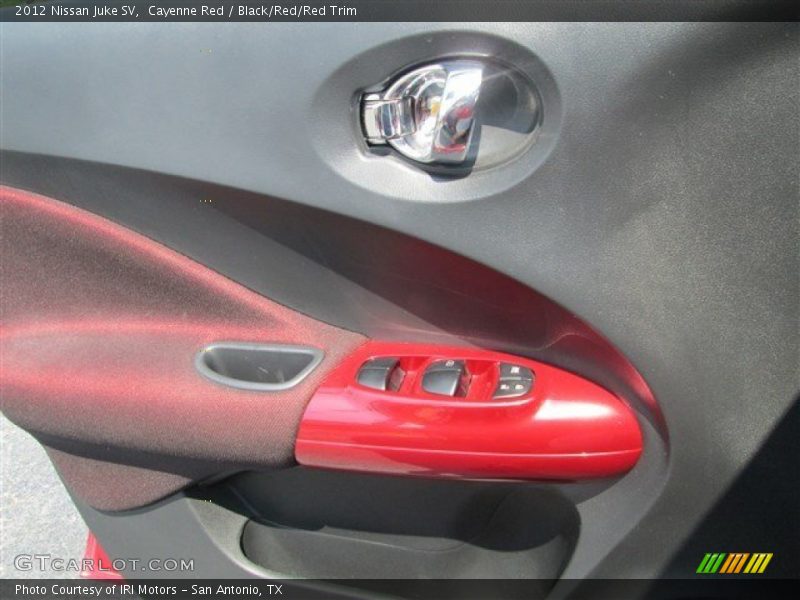Cayenne Red / Black/Red/Red Trim 2012 Nissan Juke SV