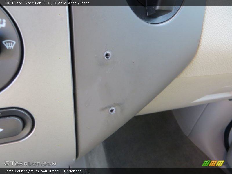 Oxford White / Stone 2011 Ford Expedition EL XL