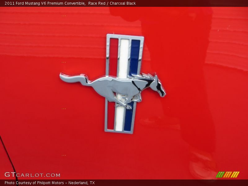 Race Red / Charcoal Black 2011 Ford Mustang V6 Premium Convertible