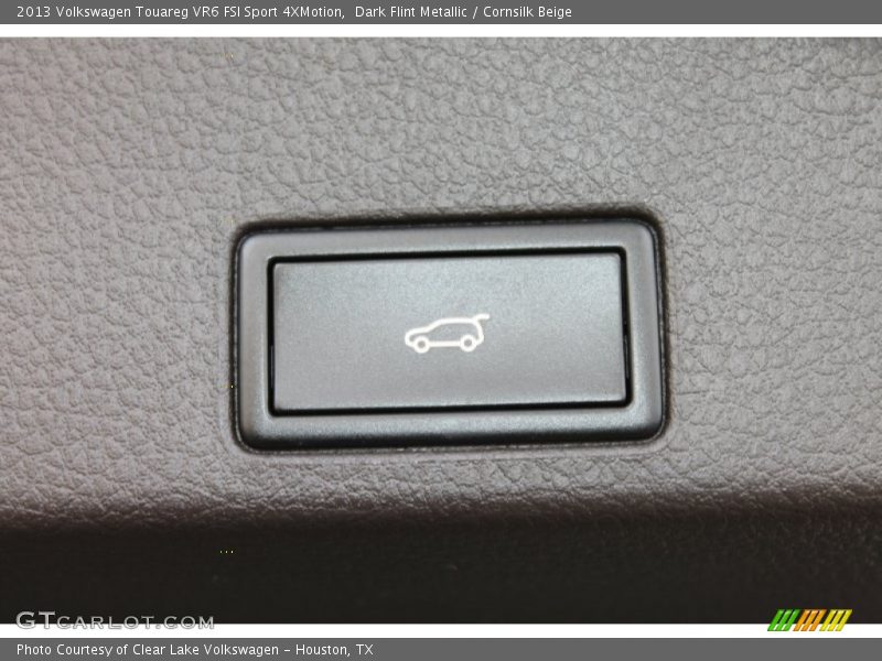 Dark Flint Metallic / Cornsilk Beige 2013 Volkswagen Touareg VR6 FSI Sport 4XMotion
