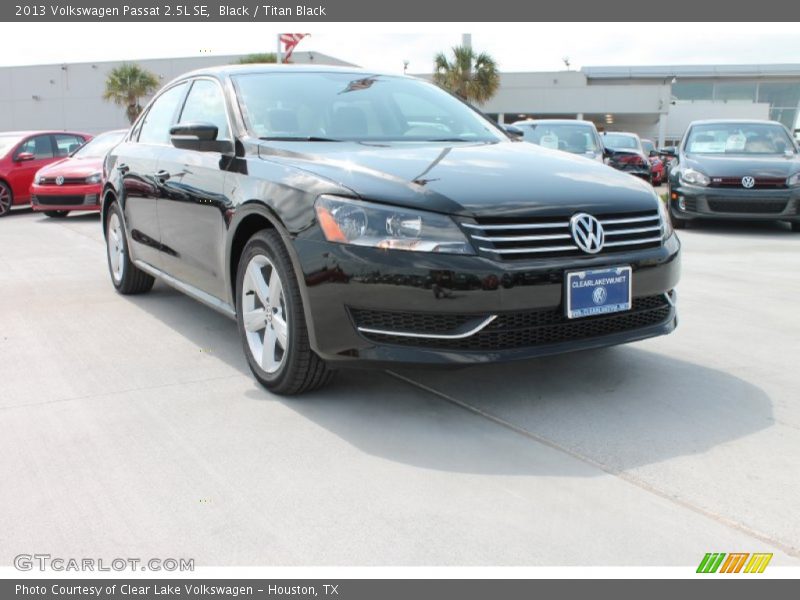 Black / Titan Black 2013 Volkswagen Passat 2.5L SE