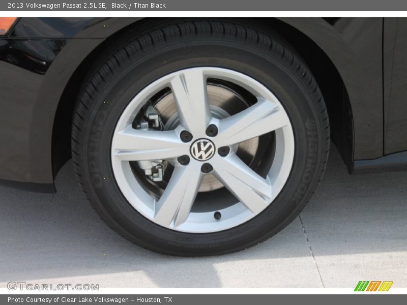 Black / Titan Black 2013 Volkswagen Passat 2.5L SE