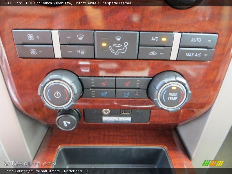 Controls of 2010 F150 King Ranch SuperCrew