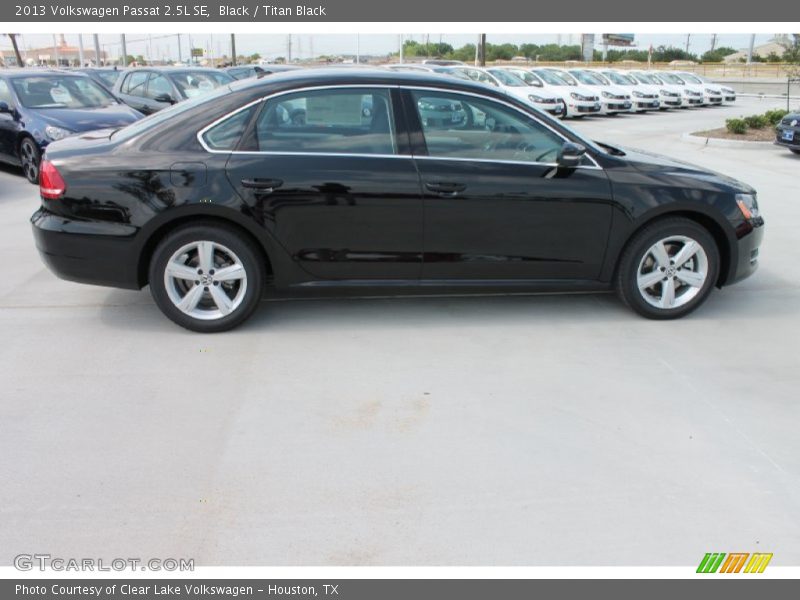 Black / Titan Black 2013 Volkswagen Passat 2.5L SE