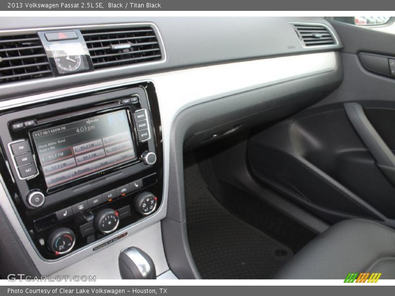 Black / Titan Black 2013 Volkswagen Passat 2.5L SE