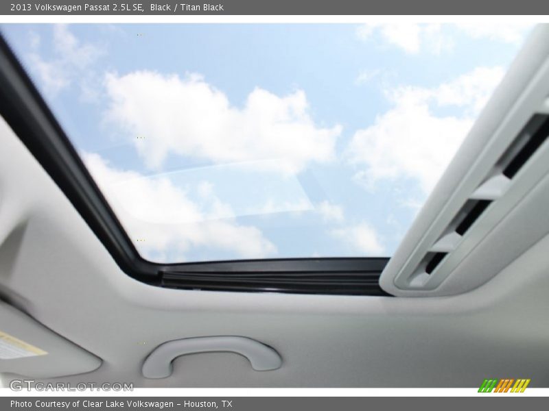 Black / Titan Black 2013 Volkswagen Passat 2.5L SE