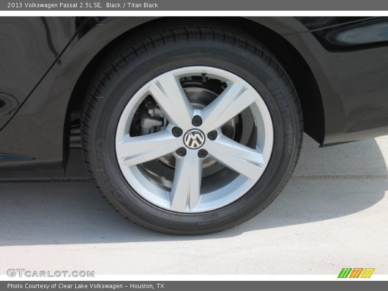 Black / Titan Black 2013 Volkswagen Passat 2.5L SE
