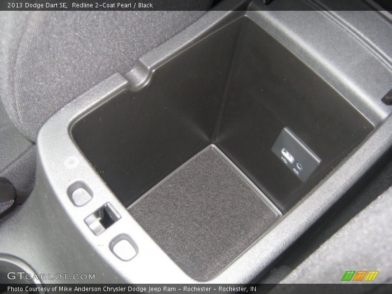Redline 2-Coat Pearl / Black 2013 Dodge Dart SE
