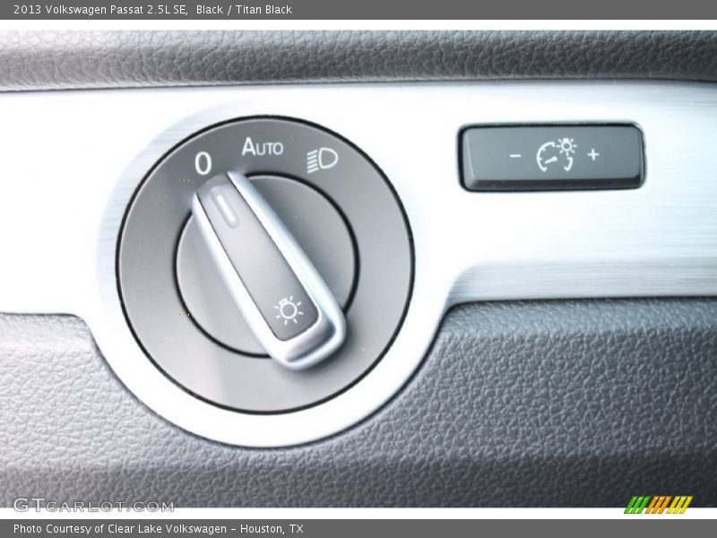 Black / Titan Black 2013 Volkswagen Passat 2.5L SE