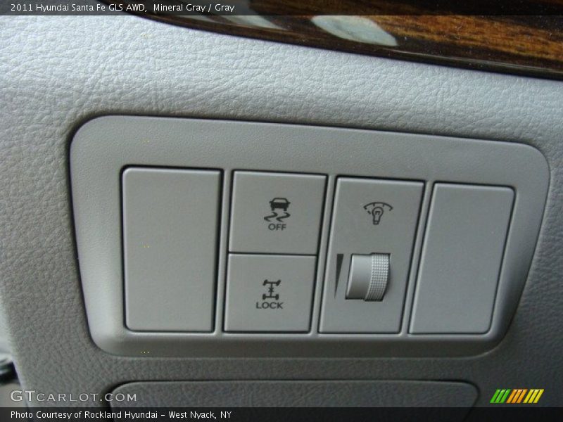 Mineral Gray / Gray 2011 Hyundai Santa Fe GLS AWD