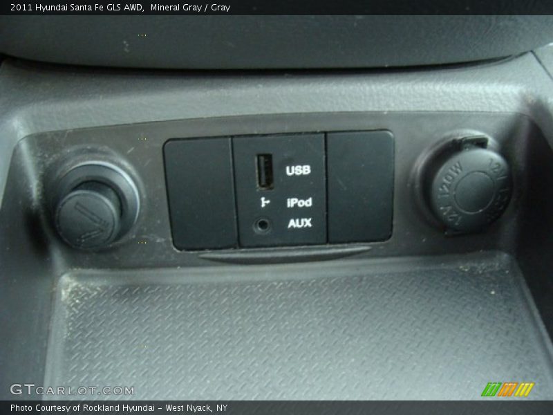 Mineral Gray / Gray 2011 Hyundai Santa Fe GLS AWD
