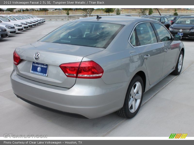 Tungsten Silver Metallic / Titan Black 2013 Volkswagen Passat 2.5L SE