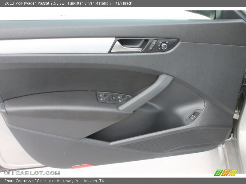 Tungsten Silver Metallic / Titan Black 2013 Volkswagen Passat 2.5L SE