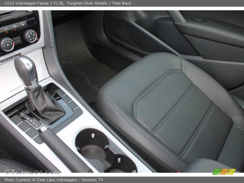 Tungsten Silver Metallic / Titan Black 2013 Volkswagen Passat 2.5L SE