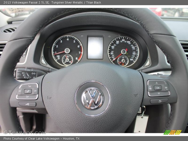 Tungsten Silver Metallic / Titan Black 2013 Volkswagen Passat 2.5L SE