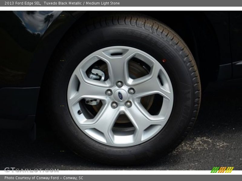 Tuxedo Black Metallic / Medium Light Stone 2013 Ford Edge SEL