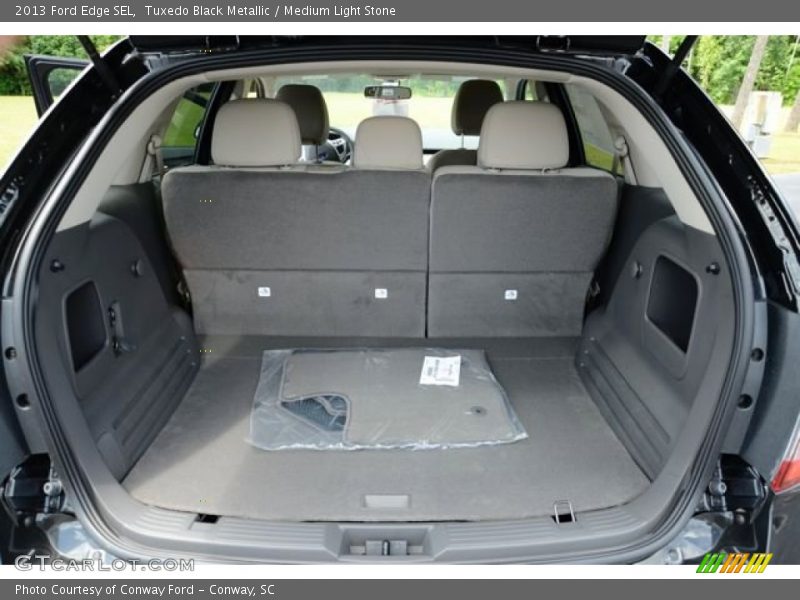 Tuxedo Black Metallic / Medium Light Stone 2013 Ford Edge SEL