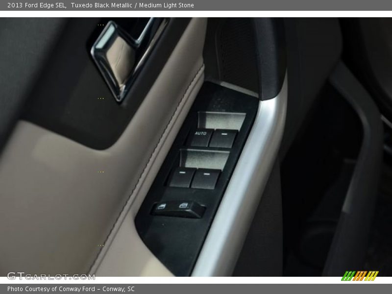 Tuxedo Black Metallic / Medium Light Stone 2013 Ford Edge SEL
