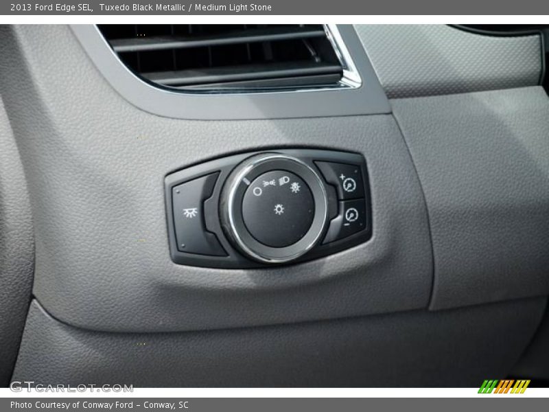 Tuxedo Black Metallic / Medium Light Stone 2013 Ford Edge SEL