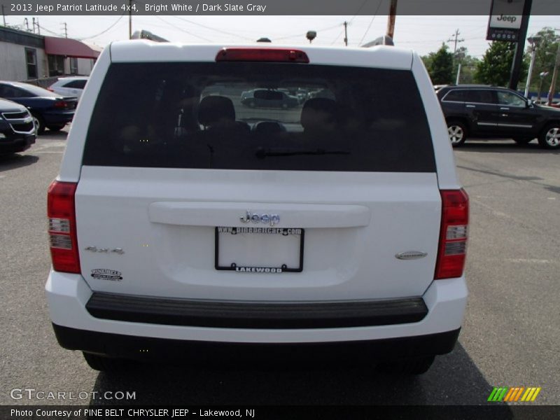 Bright White / Dark Slate Gray 2013 Jeep Patriot Latitude 4x4