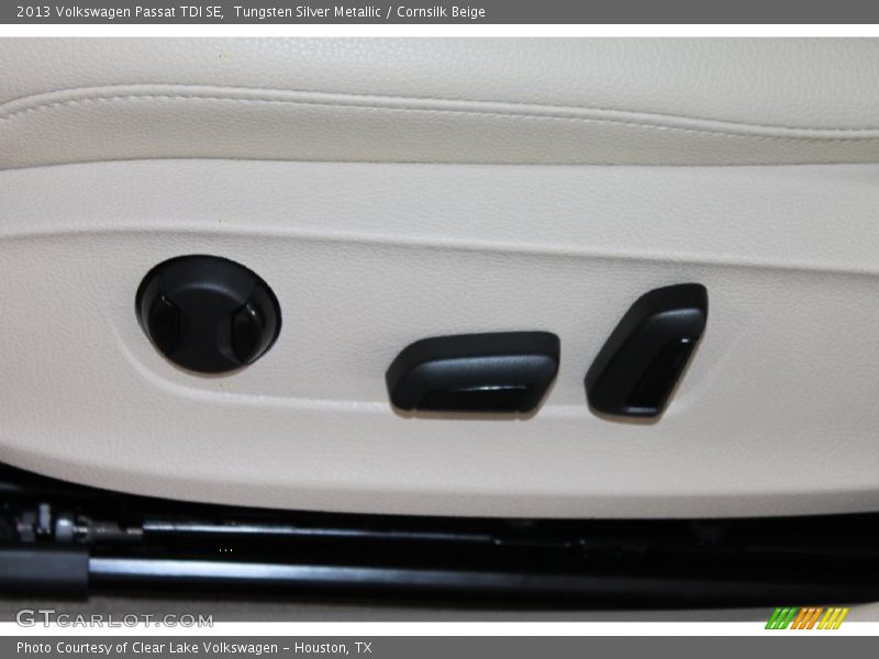 Tungsten Silver Metallic / Cornsilk Beige 2013 Volkswagen Passat TDI SE