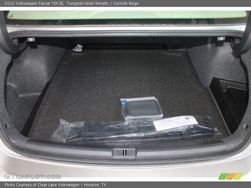 Tungsten Silver Metallic / Cornsilk Beige 2013 Volkswagen Passat TDI SE