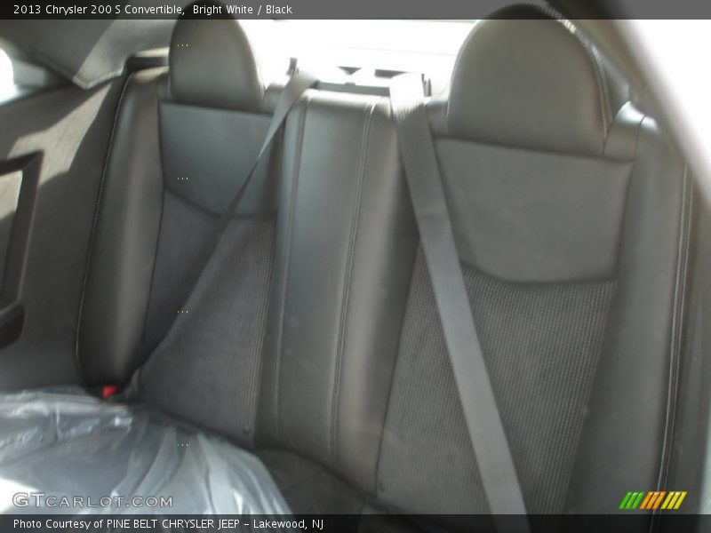 Bright White / Black 2013 Chrysler 200 S Convertible