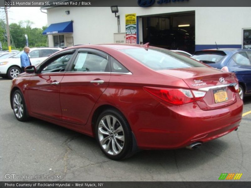Venetian Red / Black 2011 Hyundai Sonata SE