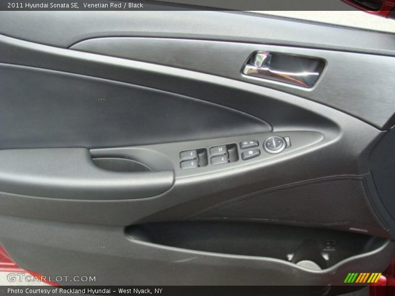 Venetian Red / Black 2011 Hyundai Sonata SE