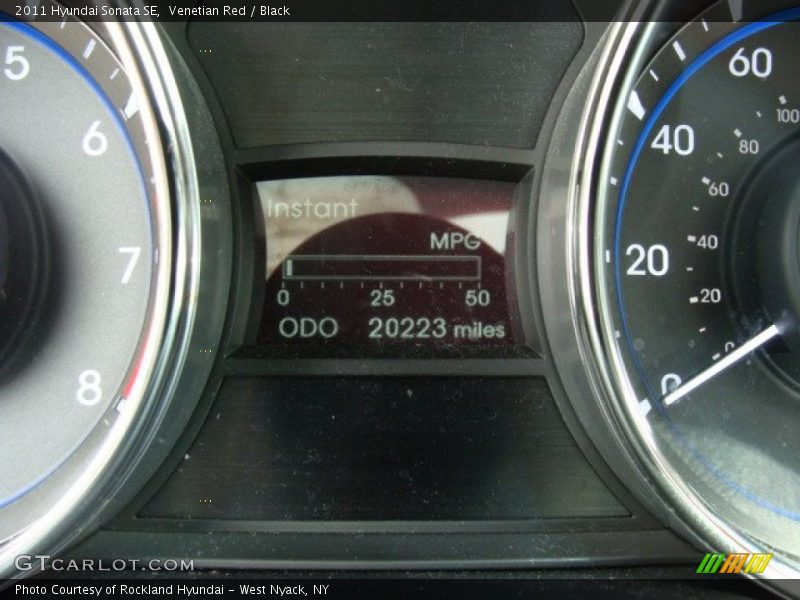 Venetian Red / Black 2011 Hyundai Sonata SE