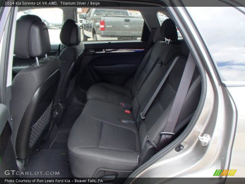 Rear Seat of 2014 Sorento LX V6 AWD