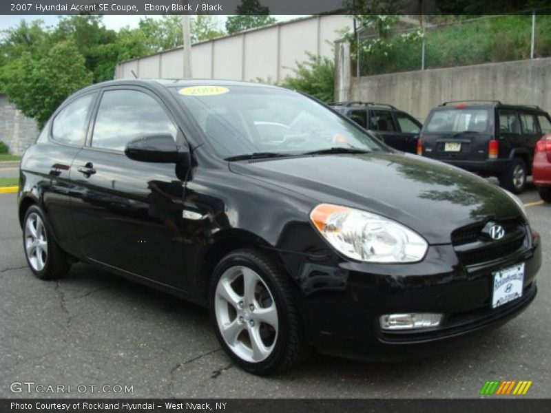 Ebony Black / Black 2007 Hyundai Accent SE Coupe