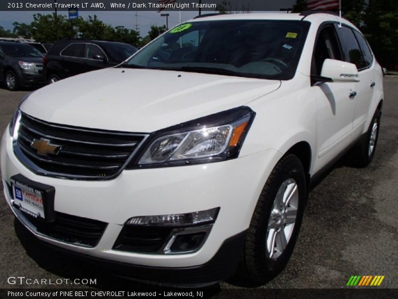 White / Dark Titanium/Light Titanium 2013 Chevrolet Traverse LT AWD
