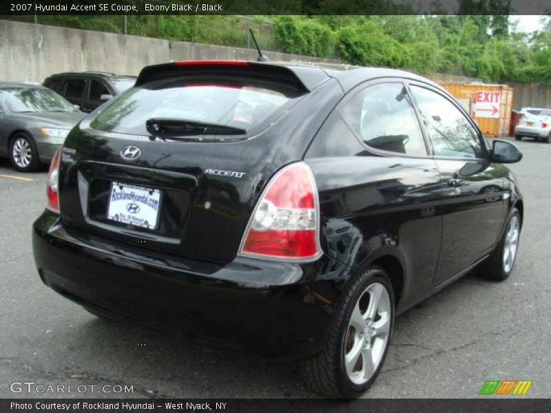 Ebony Black / Black 2007 Hyundai Accent SE Coupe