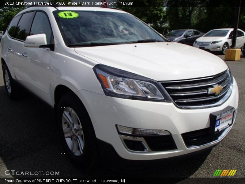 White / Dark Titanium/Light Titanium 2013 Chevrolet Traverse LT AWD