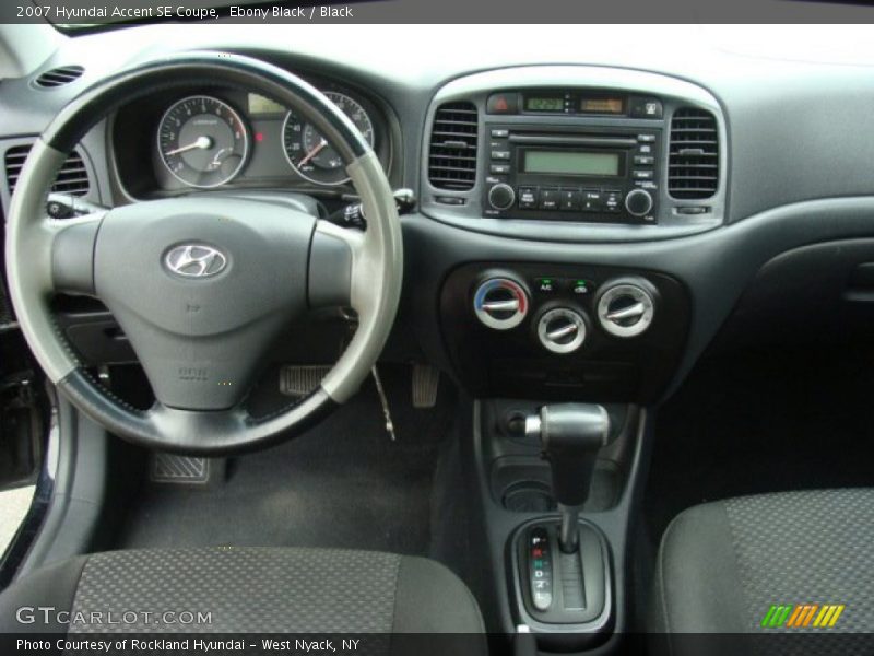 Ebony Black / Black 2007 Hyundai Accent SE Coupe