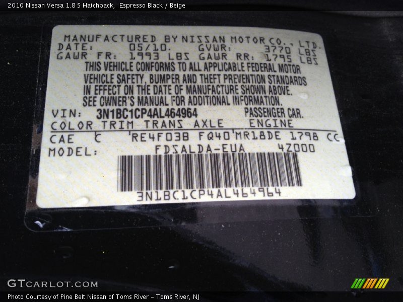 Espresso Black / Beige 2010 Nissan Versa 1.8 S Hatchback