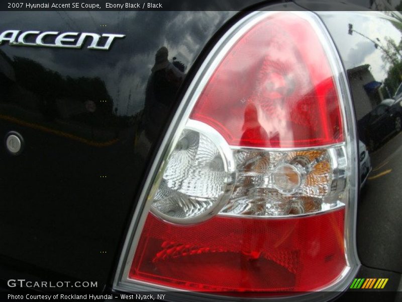 Ebony Black / Black 2007 Hyundai Accent SE Coupe
