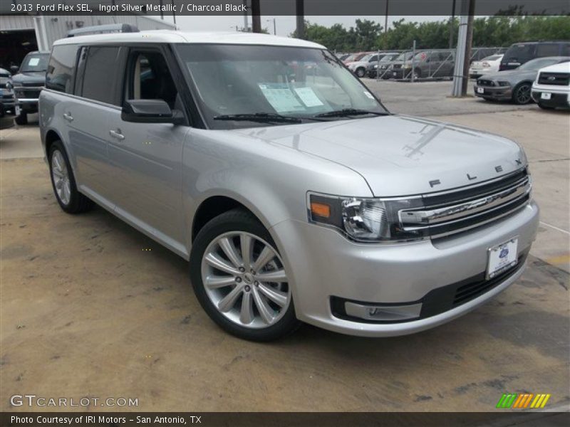 Ingot Silver Metallic / Charcoal Black 2013 Ford Flex SEL