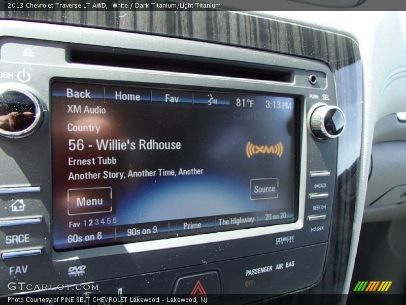 White / Dark Titanium/Light Titanium 2013 Chevrolet Traverse LT AWD