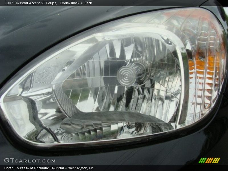 Ebony Black / Black 2007 Hyundai Accent SE Coupe
