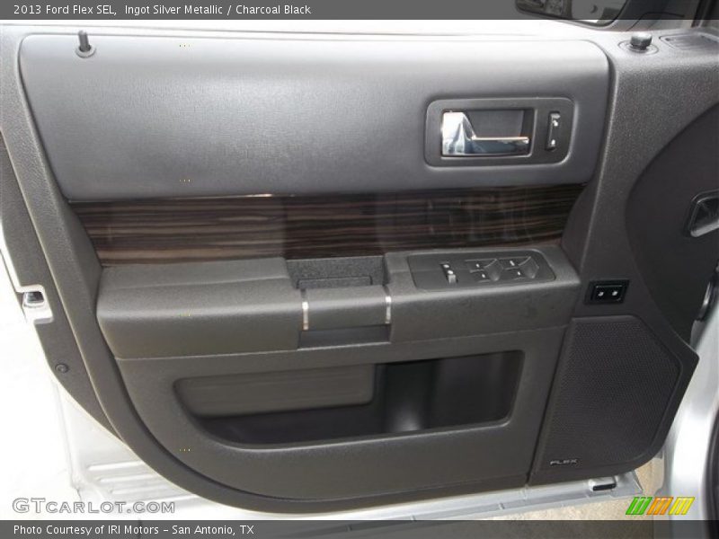 Ingot Silver Metallic / Charcoal Black 2013 Ford Flex SEL