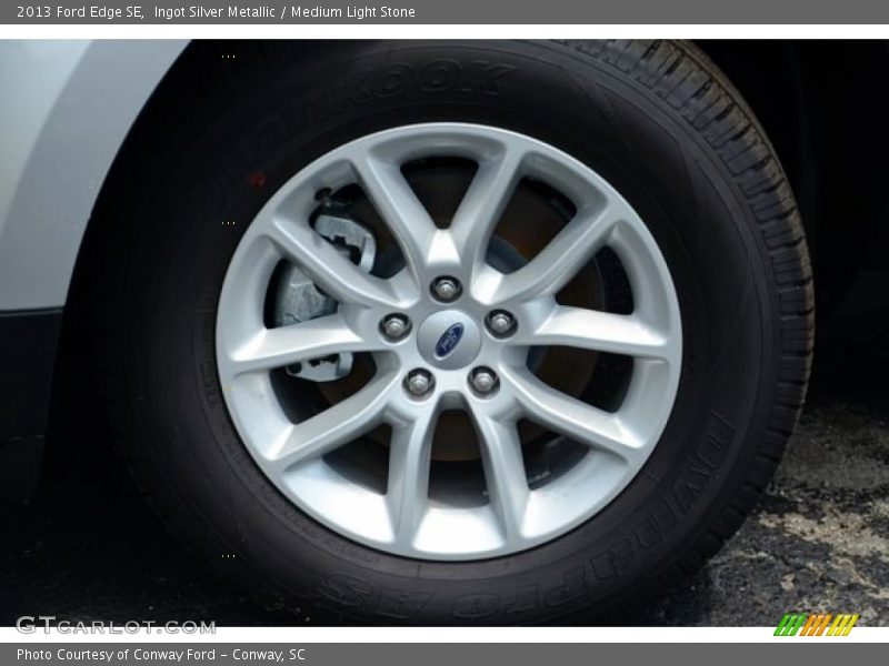 Ingot Silver Metallic / Medium Light Stone 2013 Ford Edge SE