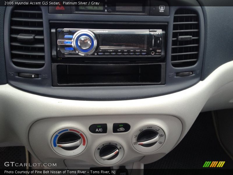 Platinum Silver / Gray 2006 Hyundai Accent GLS Sedan