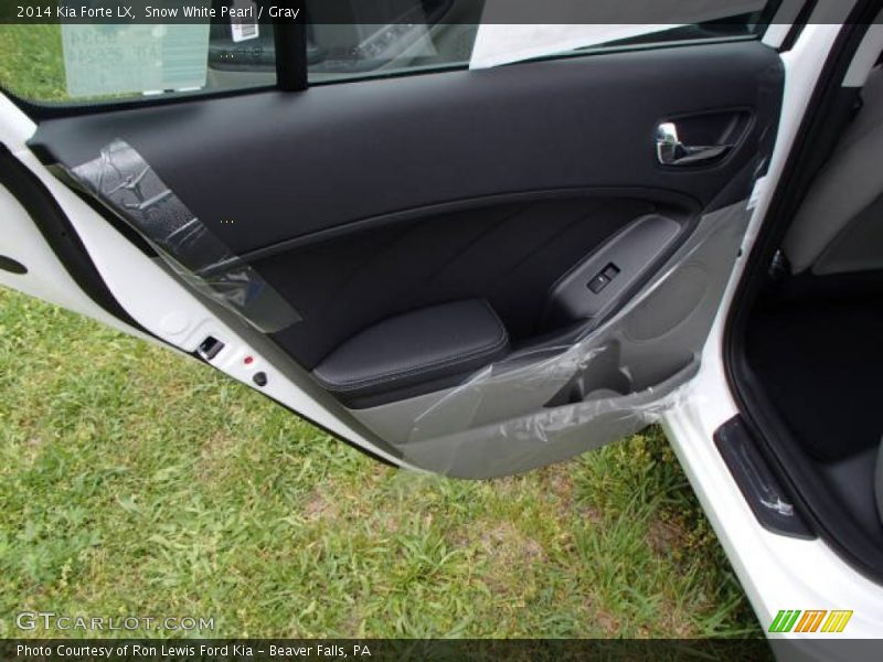 Snow White Pearl / Gray 2014 Kia Forte LX