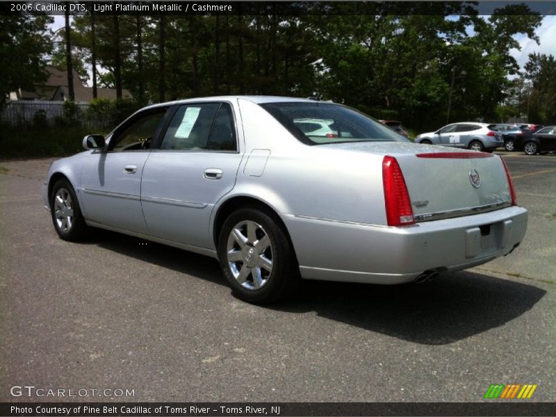 Light Platinum Metallic / Cashmere 2006 Cadillac DTS