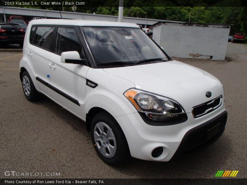 Clear White / Black Cloth 2013 Kia Soul 1.6