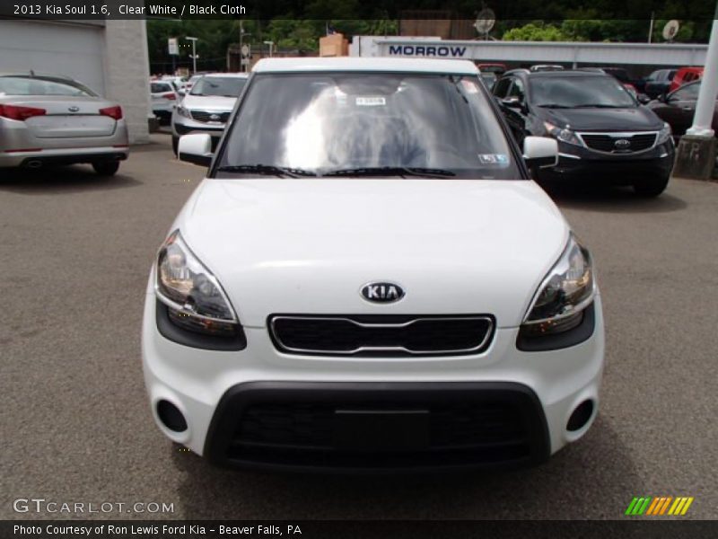 Clear White / Black Cloth 2013 Kia Soul 1.6