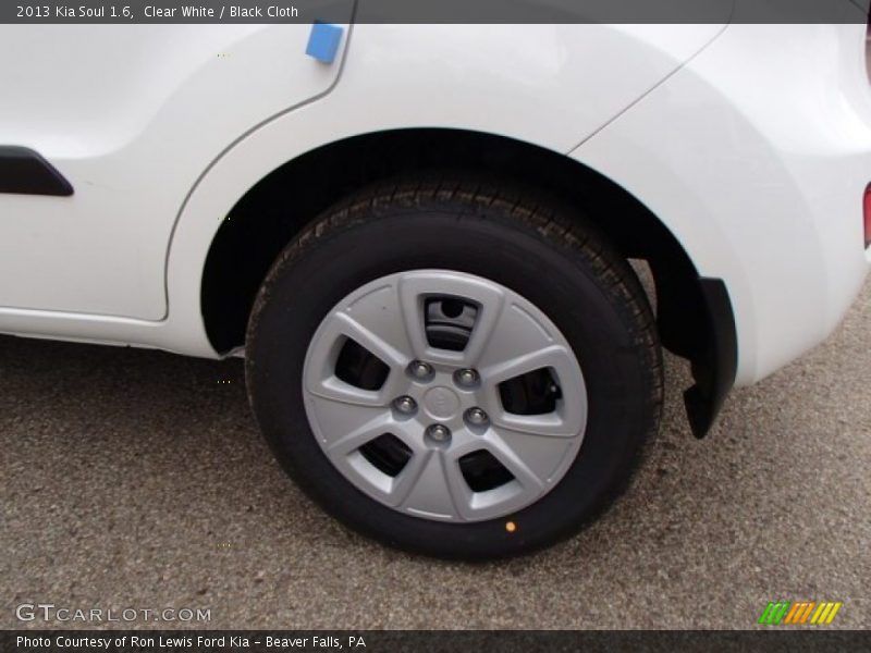 Clear White / Black Cloth 2013 Kia Soul 1.6