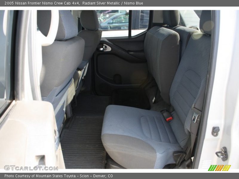 Radiant Silver Metallic / Nismo Blue 2005 Nissan Frontier Nismo Crew Cab 4x4